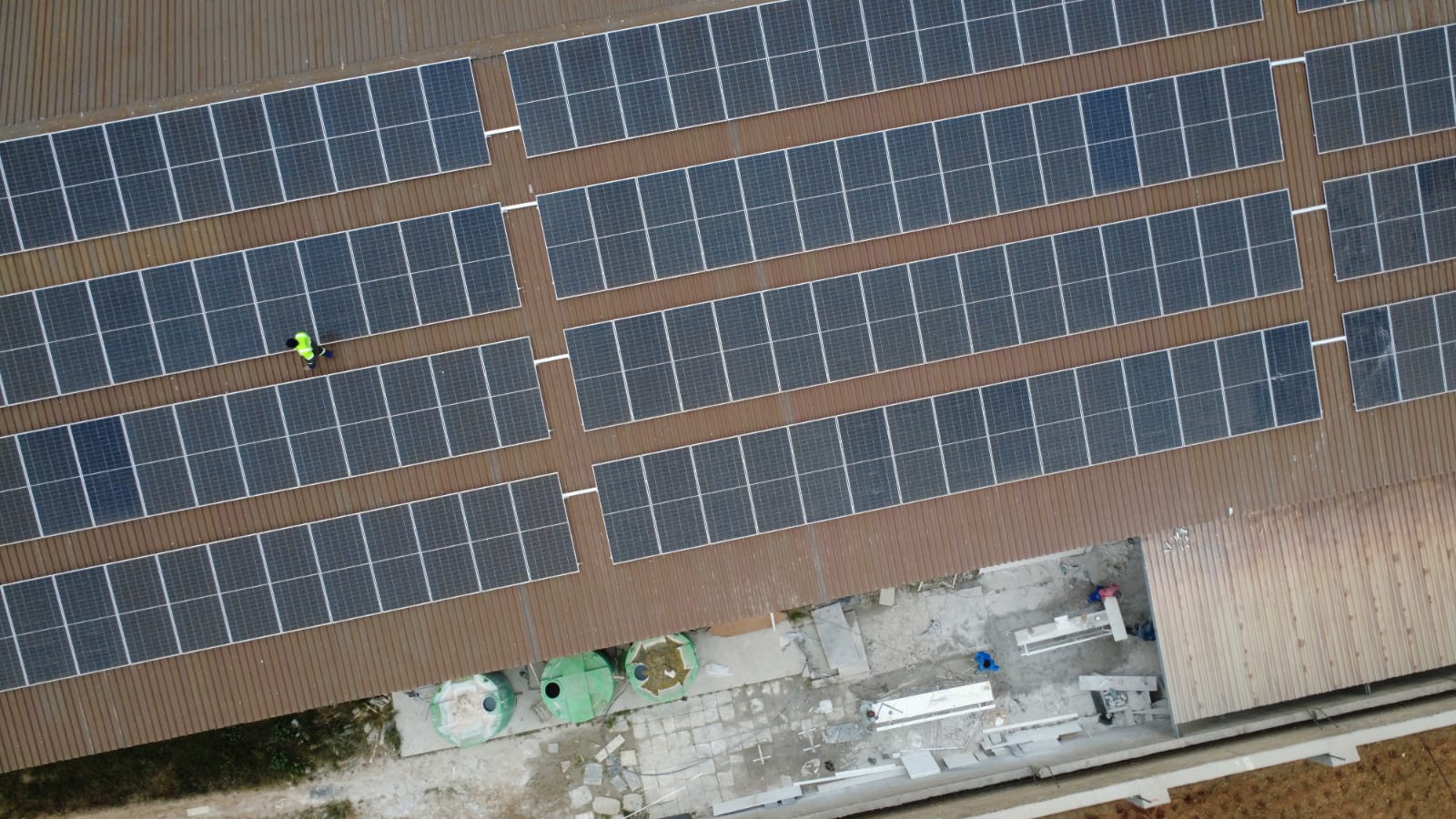 Overhead commercial panel rows