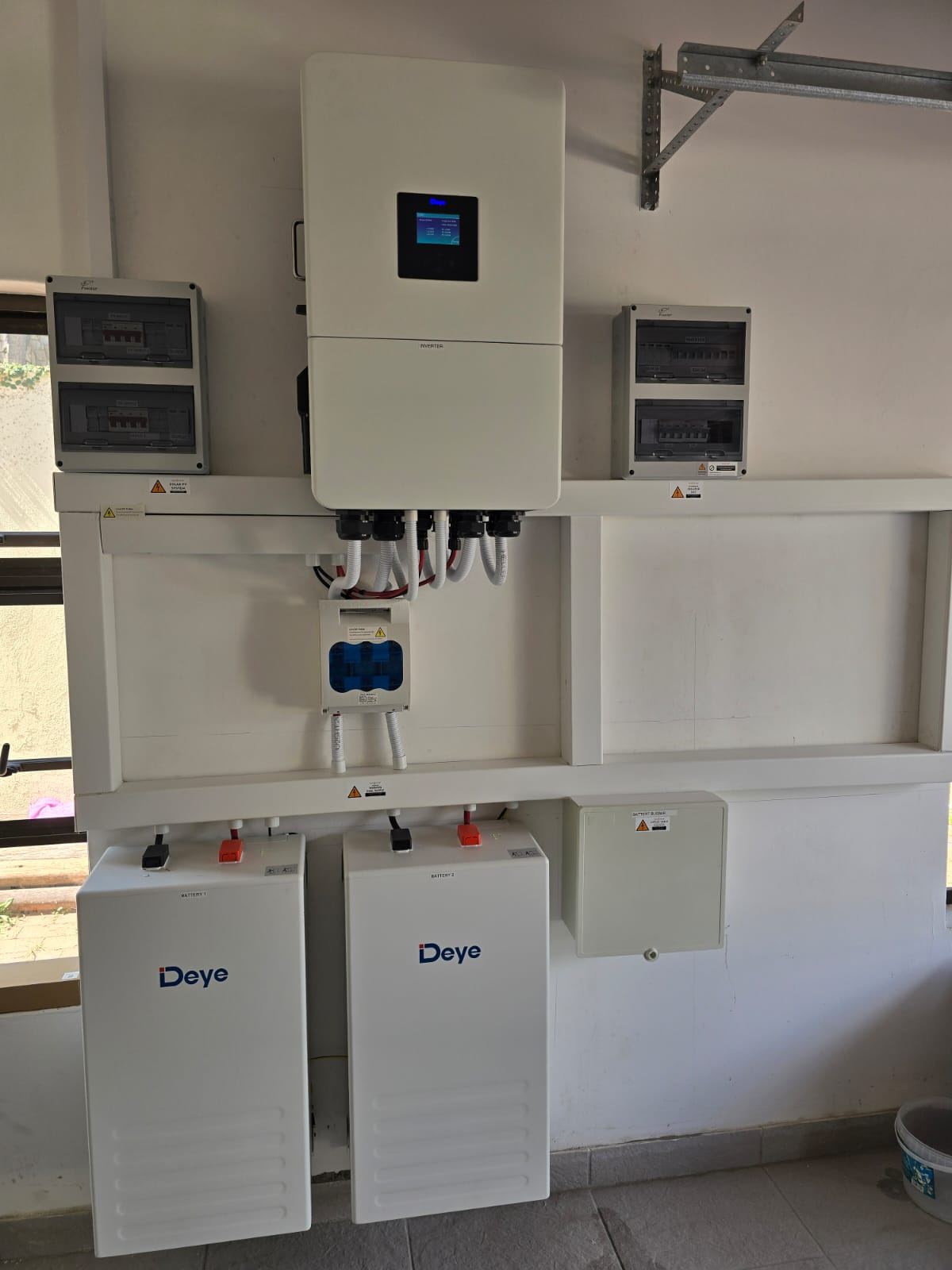Dual battery backup wall